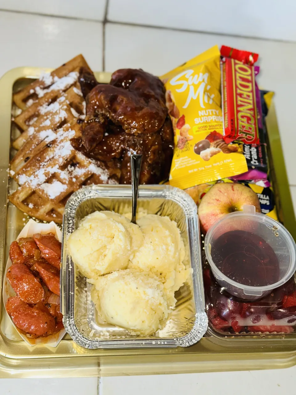 Customized brunch boxes