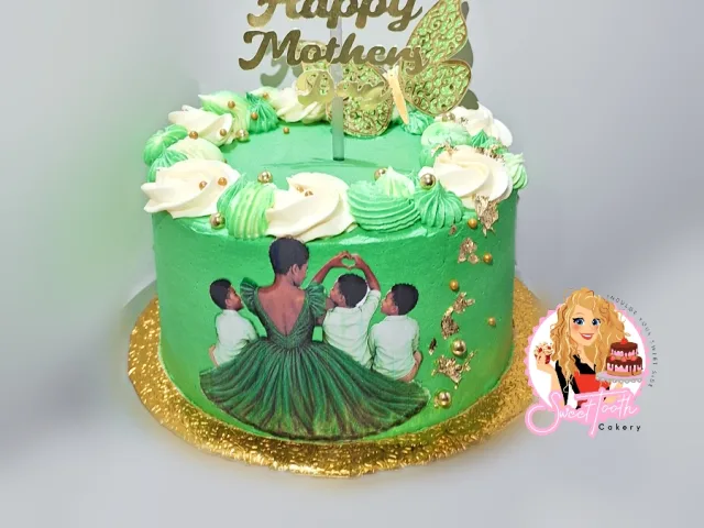 Sweet Tooth Custom Cakes - photo 8