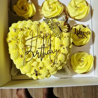 Custom Cakes