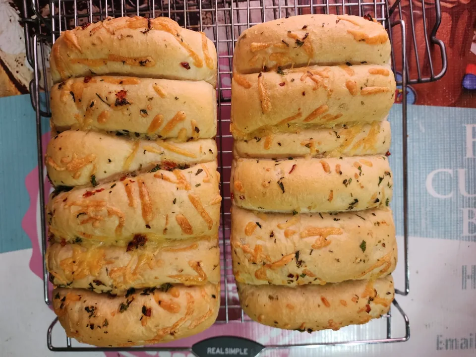 The Dough Knot Cakery - photo 7