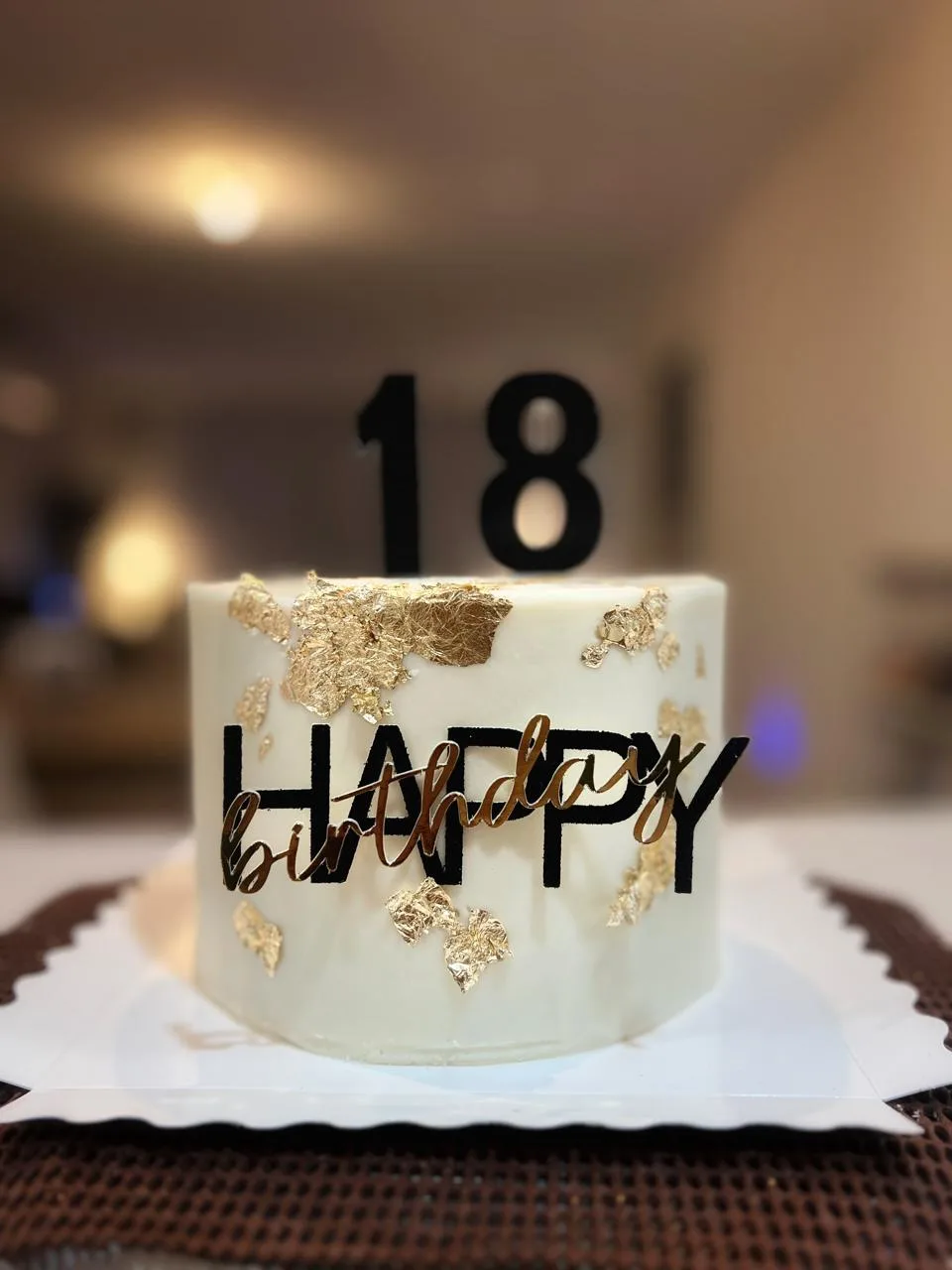 6 inch 2 layer Vanilla cake with Vanilla Buttercream